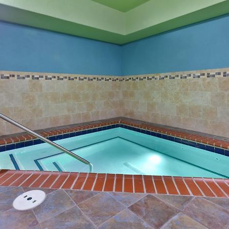 Holiday Inn Express & Suites - Effingham By Ihg Экстерьер фото