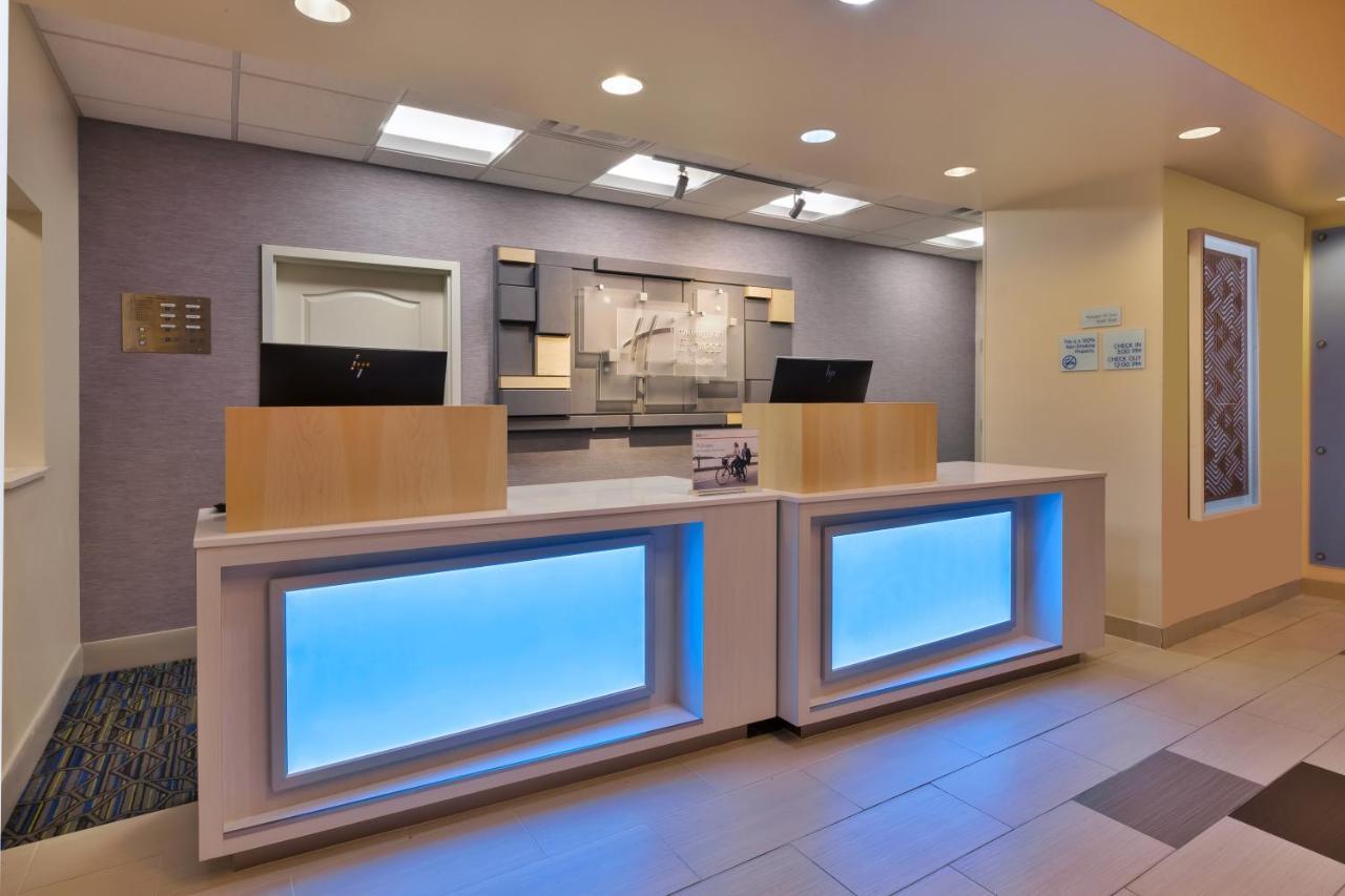 Holiday Inn Express & Suites - Effingham By Ihg Экстерьер фото