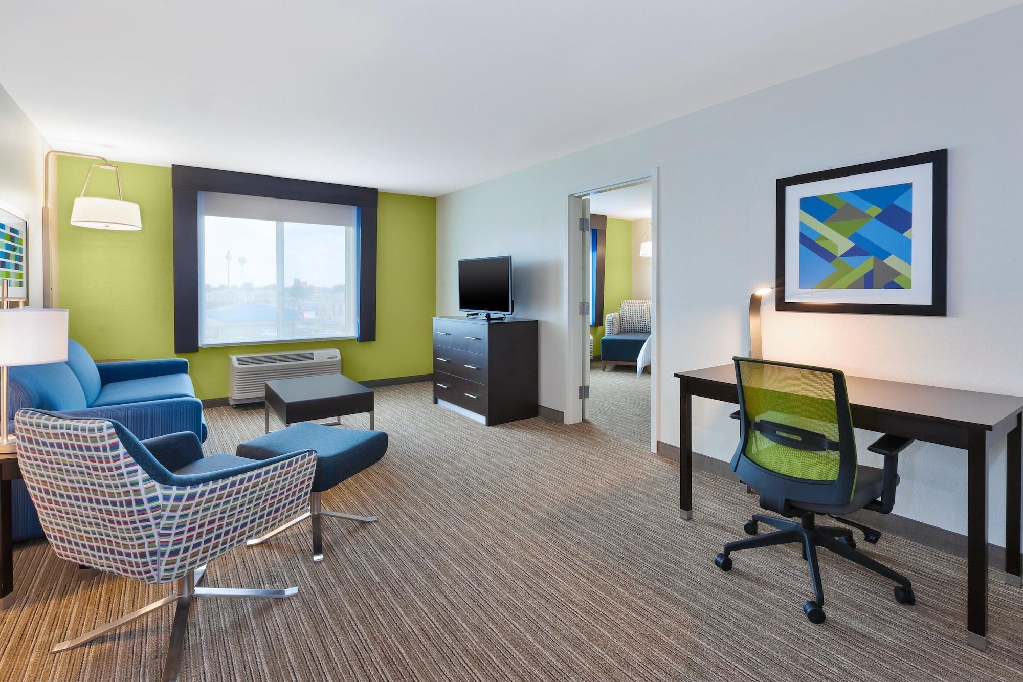 Holiday Inn Express & Suites - Effingham By Ihg Экстерьер фото