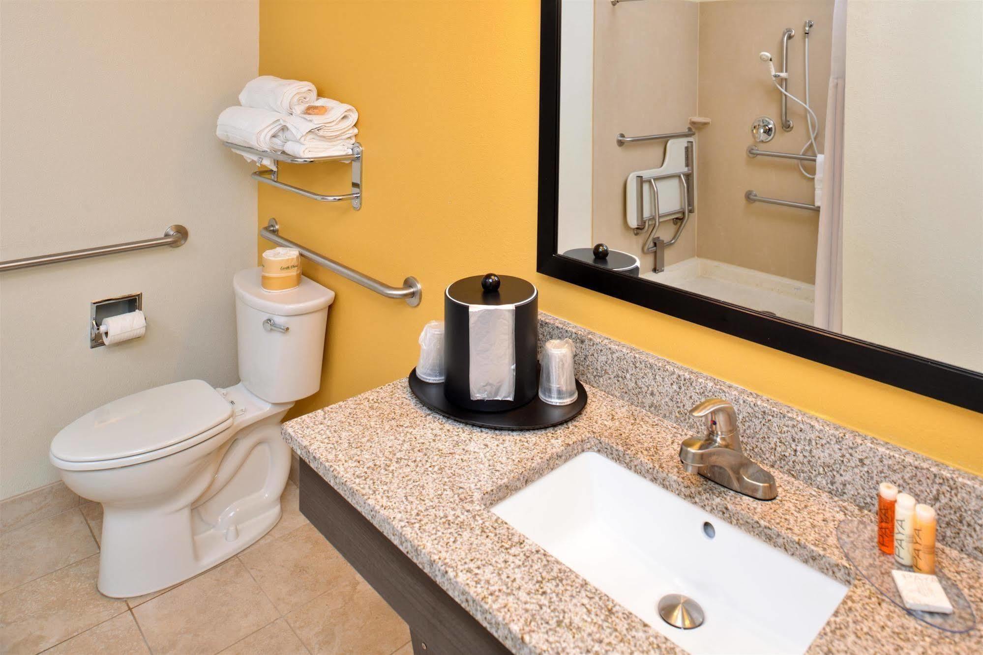 Holiday Inn Express & Suites - Effingham By Ihg Экстерьер фото