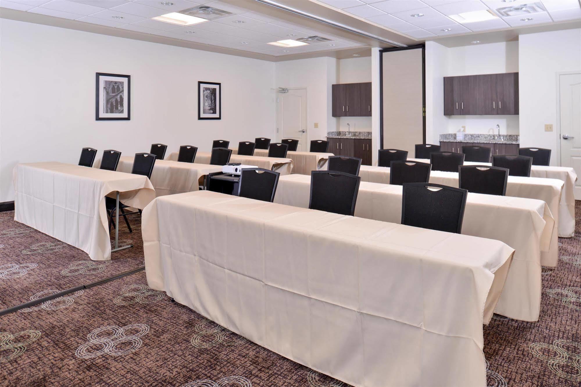 Holiday Inn Express & Suites - Effingham By Ihg Экстерьер фото